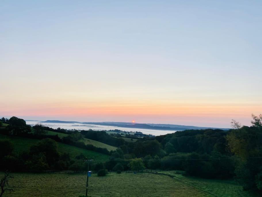 The Cider House Holiday Cottage Welsh Newton Common Εξωτερικό φωτογραφία